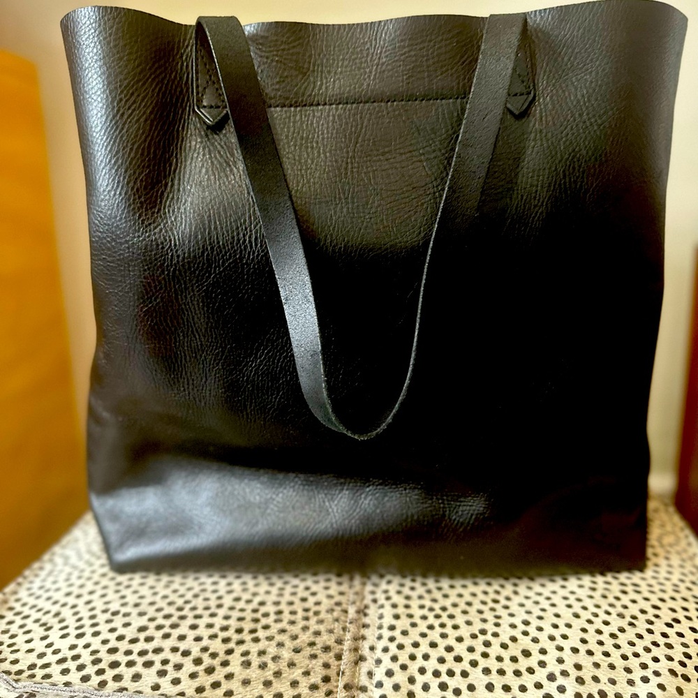 Madewell Transport Tote in Black